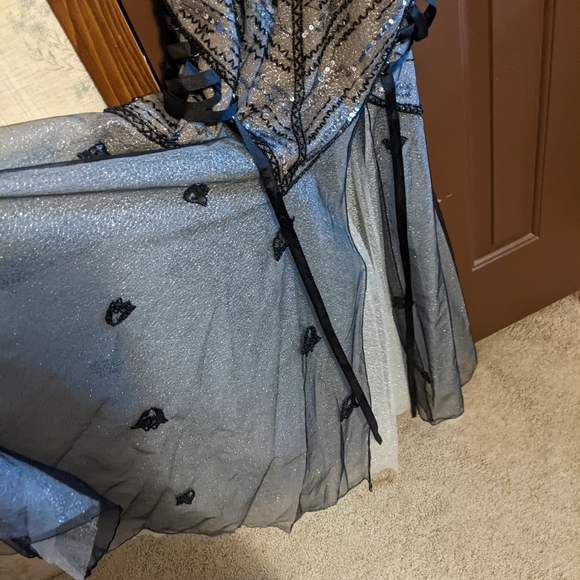 Vintage Beaded Prom Gown - Picture 9 of 11